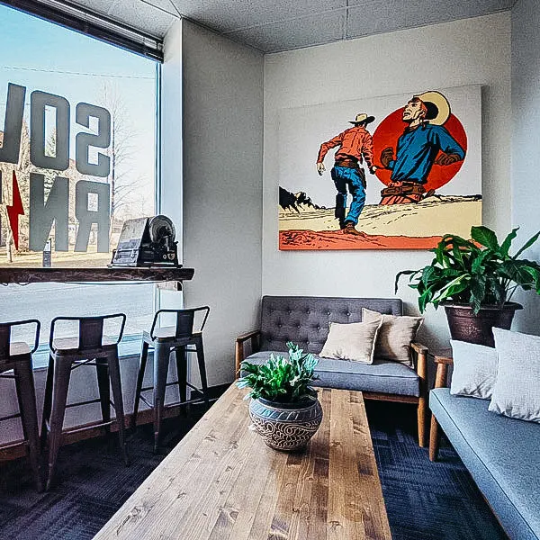 iHuWqEJj-sovrn-helena-office-inside-600x600